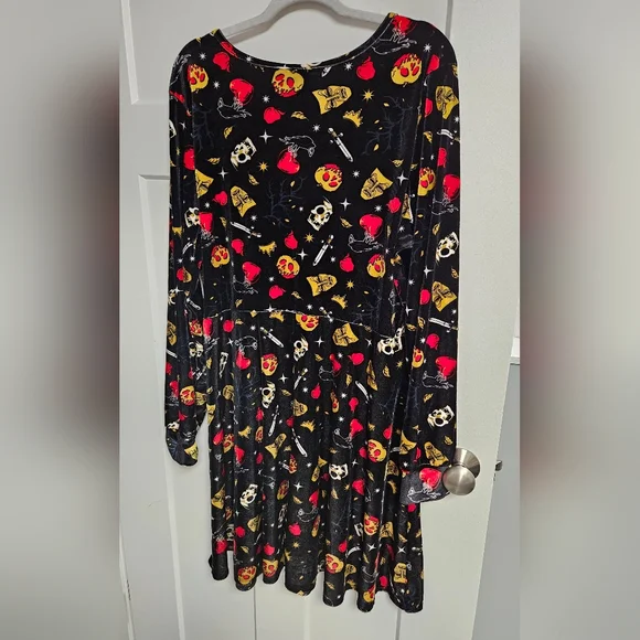 Disney Black Long-Sleeve Wrap Dress with Red & Gold Motif - Picture 4 of 4